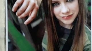 Сперма на мою королеву Avril Lavigne №12