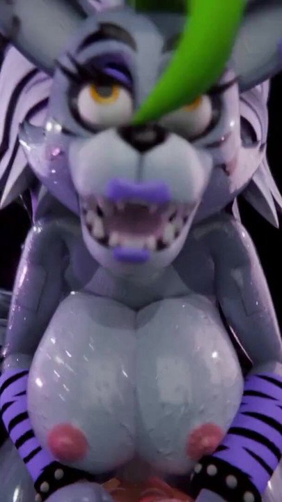 Emotional moment from "Roxanne Wolf Animatronic Compilation #2"