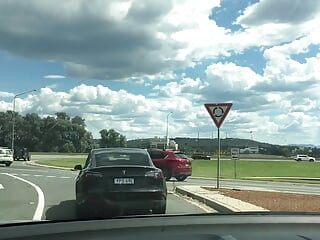 Beim cruisen durch die Hauptstadt wurde sie am ende im gefängnis eingesperrt! - Männerfuß autofahrt - Ettamoga Pub