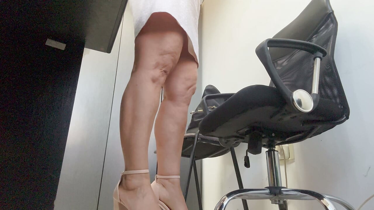 In short skirt and high heels stepmom shows off in public at the office