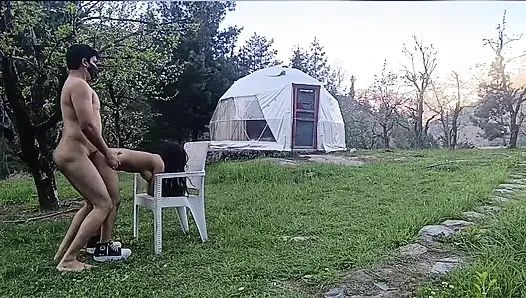 Bayan mahi ile açık havada seks