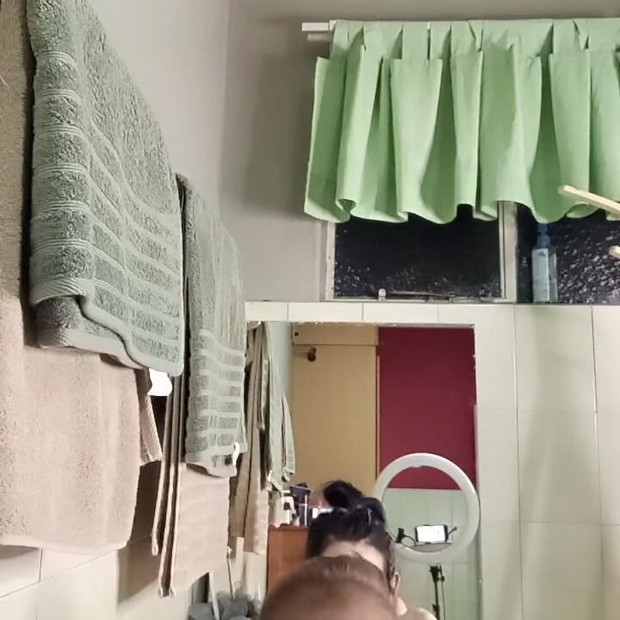 Getting to Know My Roommate