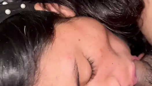 Pelacur siswi disetubuhi oleh orang asing