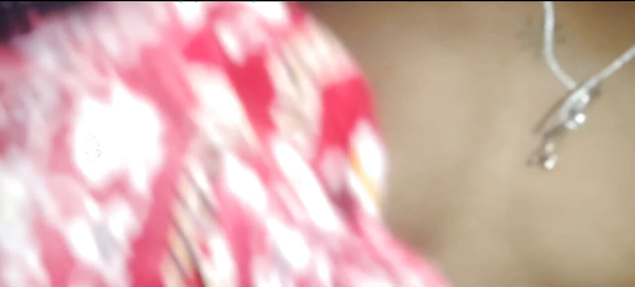 继妹看到我的鸡巴后很生气, 正在问