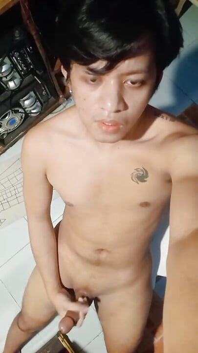 Cute Asia Twink Wanking - Studio Scene