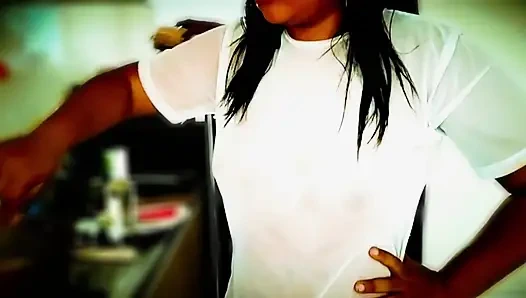 gOOON rOOM cOOKING LIL LATINA AND FRIENDS