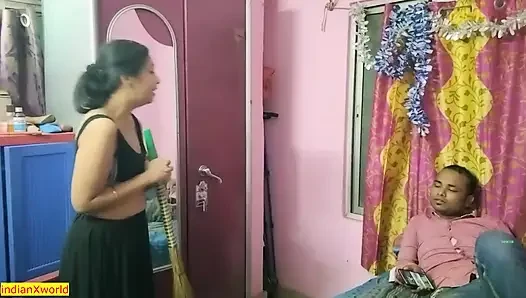 Секс с красивой дези Kamwali! Моей жены сегодня нет дома!!