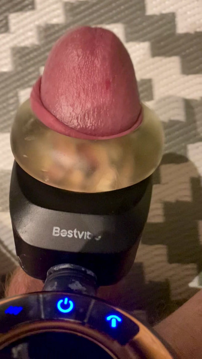 More wanking with my toy