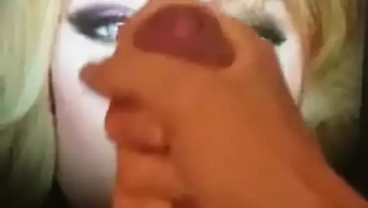 Damlıyor
