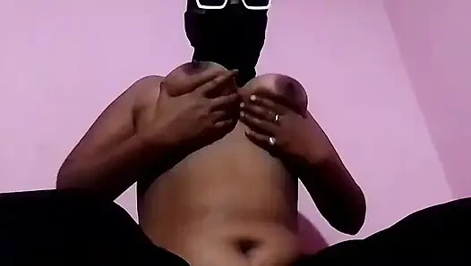 Bur mein khujali Ho Raha Hai isko