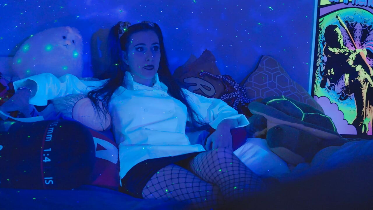 Piper impudeur - Piper Inc. S1 Ep9