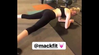 Jordyn Jones exercita-se quente !!!