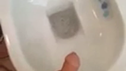 Lisenka için wc keyfi