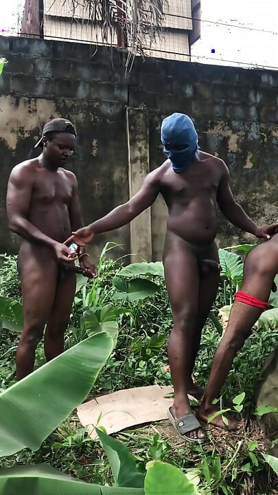 Threesome Hot Blowjob Ass Rimming Ass Fuck in Open Farm Land