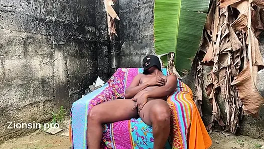 Afrikalı Sıcak Havada açık Havada Ateşli Sikişiyor