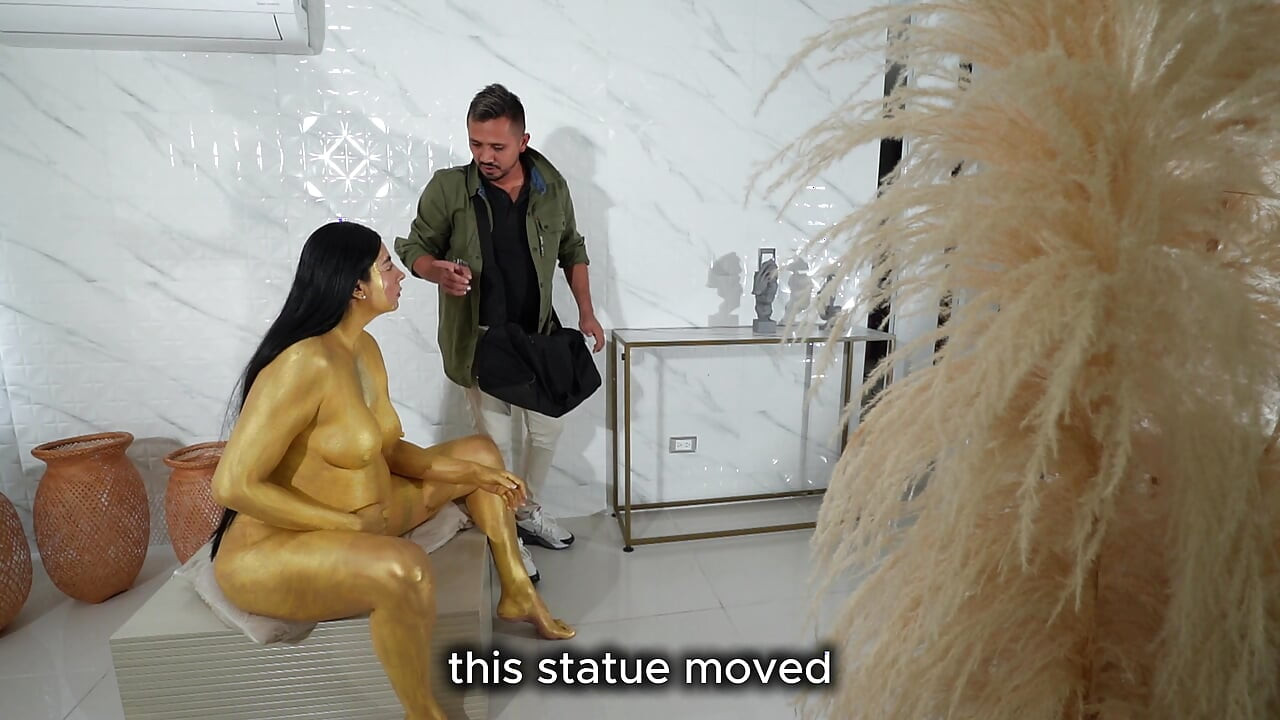 Museum He1st Ends In Hot Fuck With Golden Statues