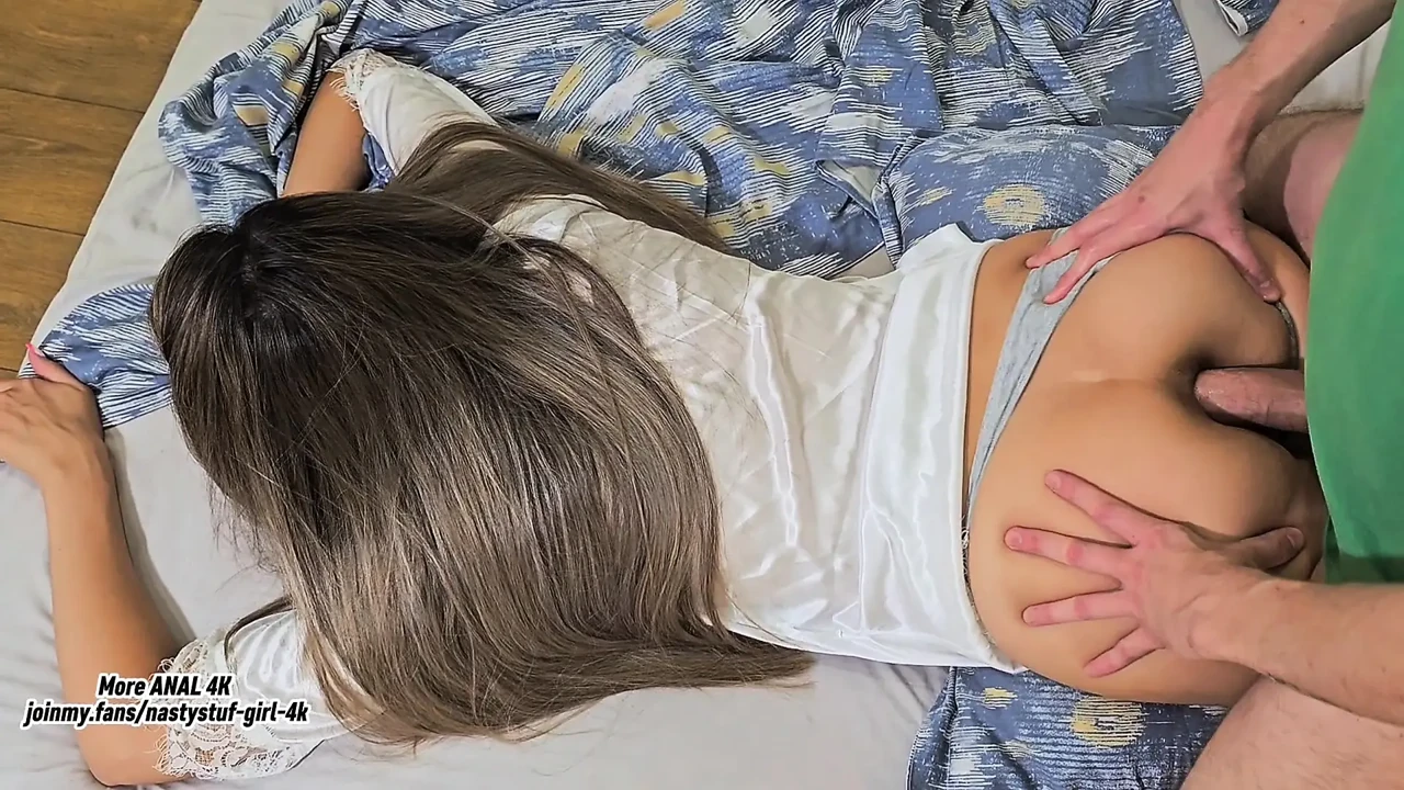Friend’s Wife Didn’t Say No - She Begged to Cum Inside