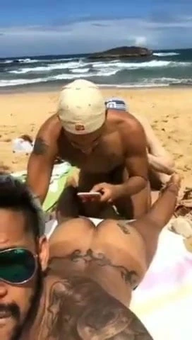 guys fucking bare at the beach