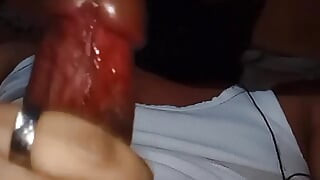 Ecuadorian Guayaquileño jerking off in the morning