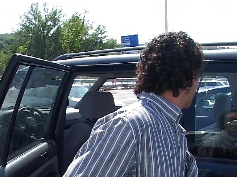 Cougar Itali yang bercurang seperti mengongkek lelaki muda dan dapat penembusan berganda