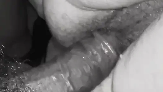 Cewek dengan kursi roda ini lagi ngentot kontol sampai matanya merem melek