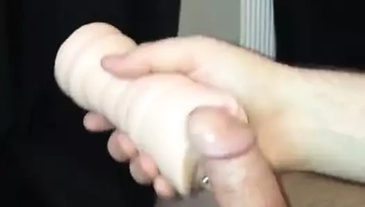 Hala kedi cebine alışıyorum