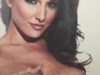 Hommage an Lucy Pinder