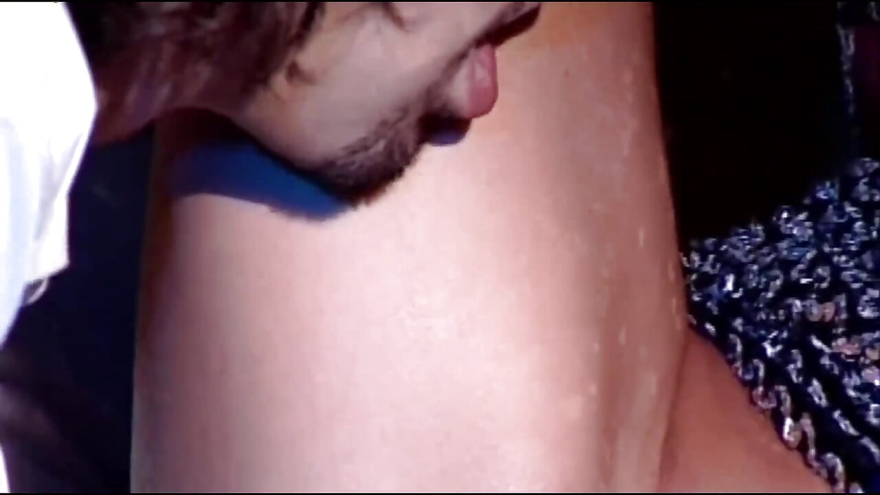 Laura Angel este futută în pizdă și cur de o pulă uriașă