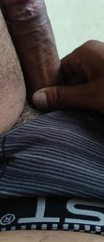I shook my alone at home, whoever likes it, he should DM.