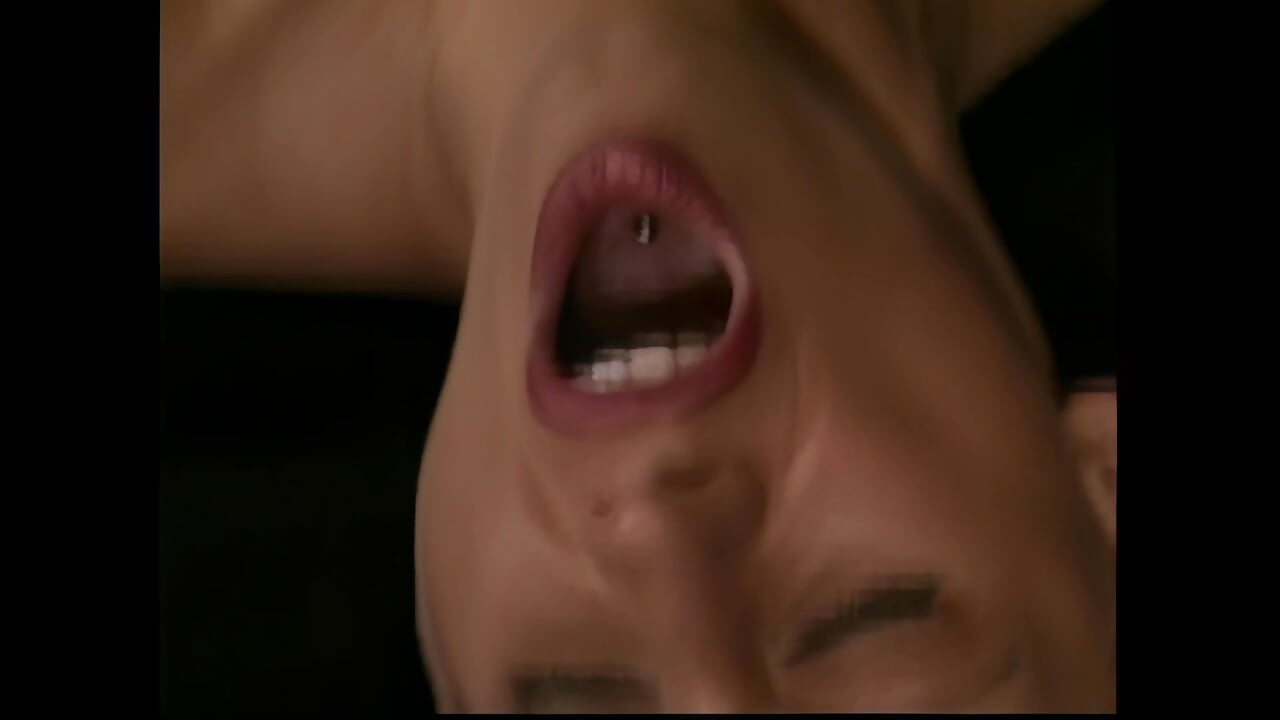 חתיך דופק לה את הכוס