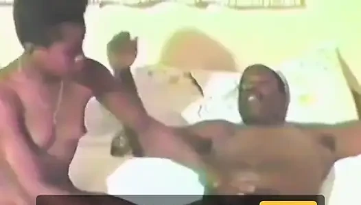 An amateur ebony couple sucking and fucking