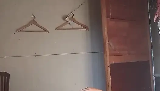 Olgun kadın şişiyor