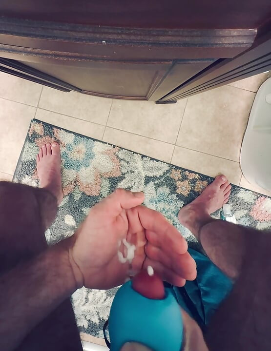 watch me cum so hard for you