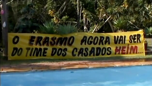 Nádherná Latinoameričanka šuká do zadku na párty u bazénu