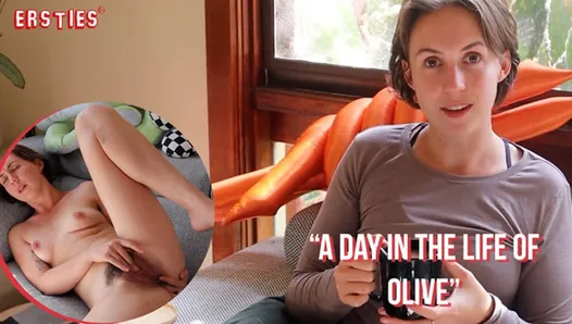 Ersties - Olive zaprasza cię do niej na seksowny wypełniony dzień razem