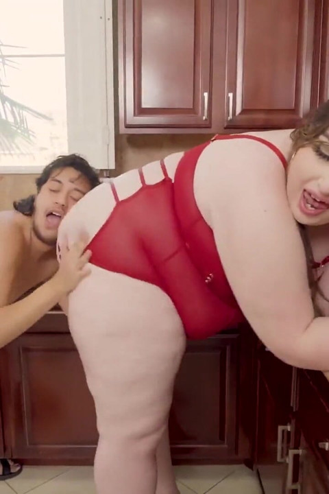 BBW Madame Morgan Seduces the Poolboy