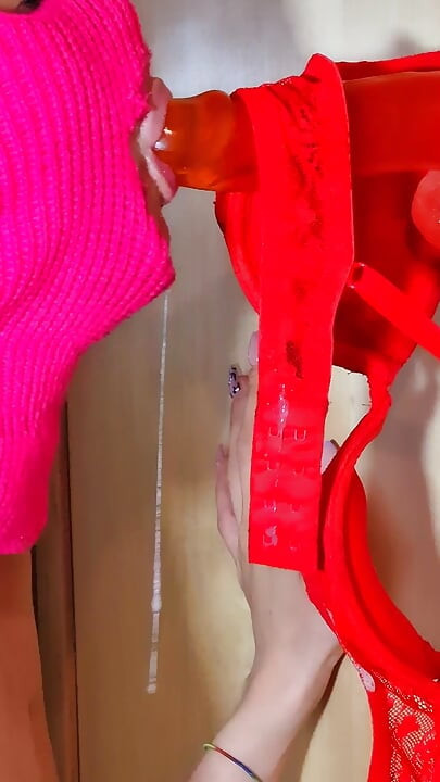 DILDO DEEPTHROAT Ensayo cómo voy a chupar polla en mi primera cita a ciegas