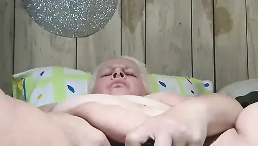 Orgasme intens bumi gemetar dan kaki gemetar