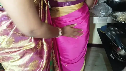 Горячая лесбийская романтика