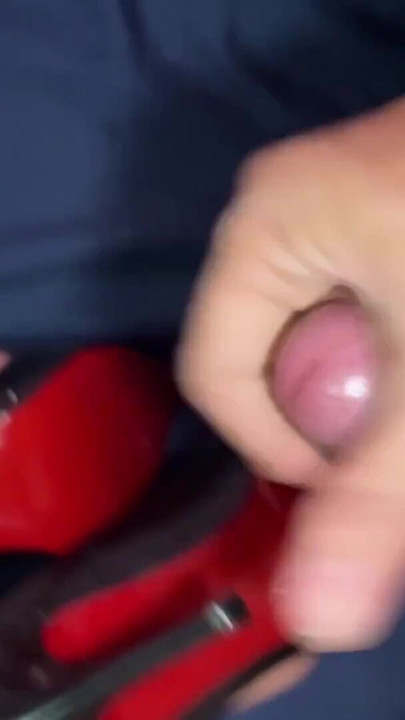 A sexy Asian Thai girl with a hot butt pulls her hair, gets doggy style fucked by a long dick, then pulled out cum on… | Clip 2