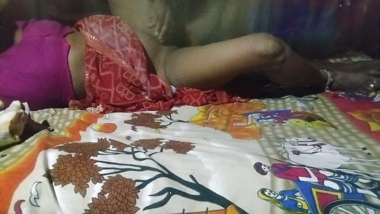 Chacha ne daru pikar so gaya to mai chachi ko khub pela