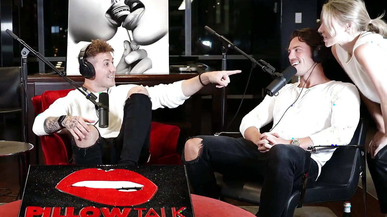 Greg O'Gallagher се връща отново с брачно консултиране за момчетата! Pillow Talk S01e21