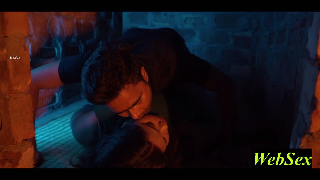 Indian Innocent girlfriend first time dating sex! No talk just feels my dick