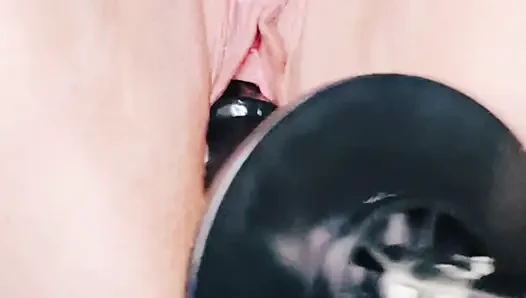 Tonite muncrat kedua dengan mesin seks. Suka banget sama video ini kalau kamu bikin aku muncrat
