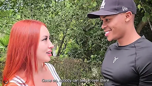 Si cewek rambut merah ini ngocok kontolku sampai kering di taman umum - brandon cruz & andrea castro