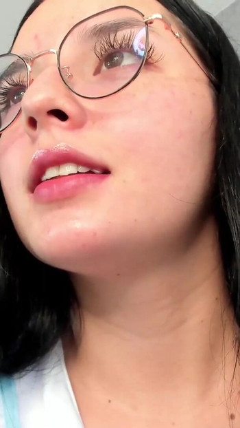 Must-see moment from "Hey papi puedo ser tu putita personal virtual? Me encanta disfrazarme como una chica inocente y putona"