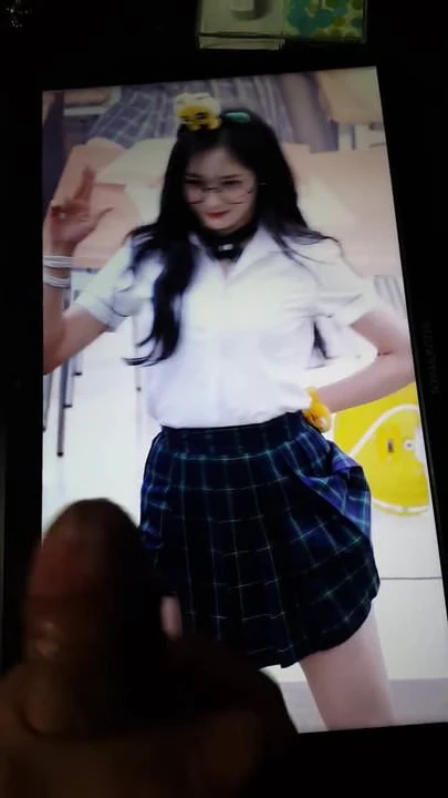 Pristin kyulkyung Sperma-Tribut (alias Pinky ex. Ioi)