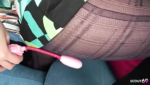 Японская красотка в колготках снимает и разговаривает с первым сосать и глотать сперму на порно кастинге без цензуры JAV