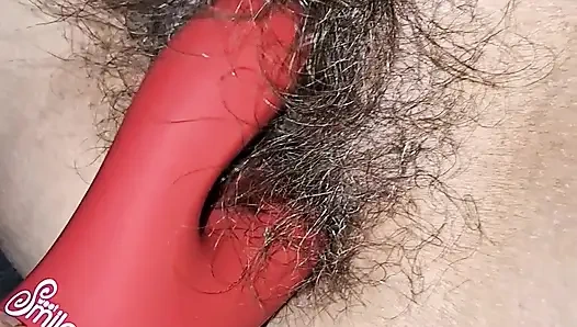 Новая игрушка, волосатая киска