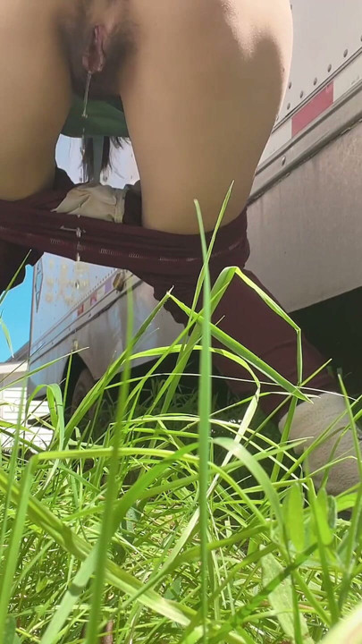 find a private spot for piss | Clip 1
